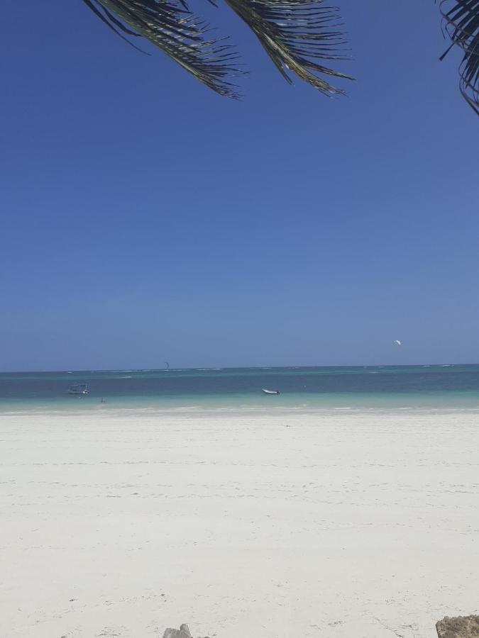דיאני ביץ' Les Datchi Cottages מראה חיצוני תמונה